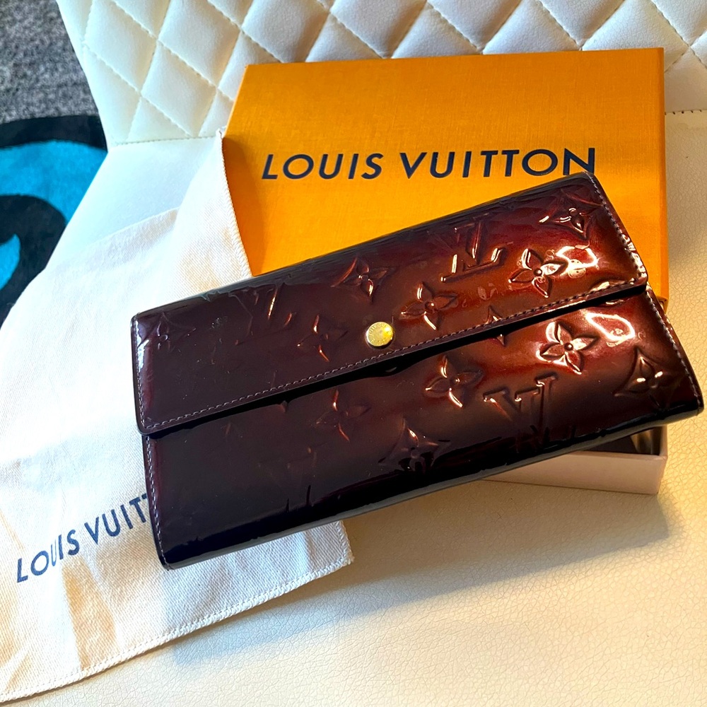 Louis Vuitton Monogram Vernis Portefeuille Sarah long wallet